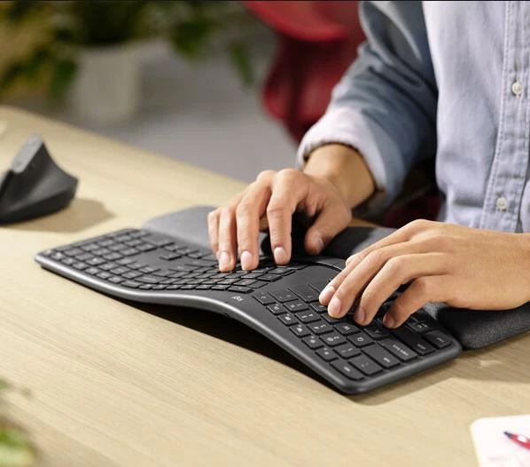 Logitech ERGO K860 belaidė klaviatūra, grafito spalvos, Skandinaviškas išdėstymas (Qwerty)