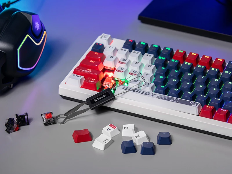 Klaviatūra žaidimai A4Tech Bloody S98 Sports BLMS Raudona Plus laidinis mechaninis apšvietimas daugiaspalvis