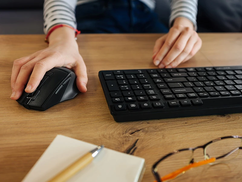 A4Tech Fstyler klaviatūra FBK27CAS, nespaudžianti, 96 % naudojama.
