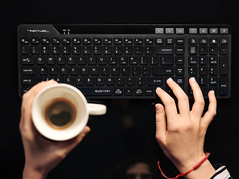 A4Tech Fstyler klaviatūra FBK27CAS, nespaudžianti, 96 % naudojama.