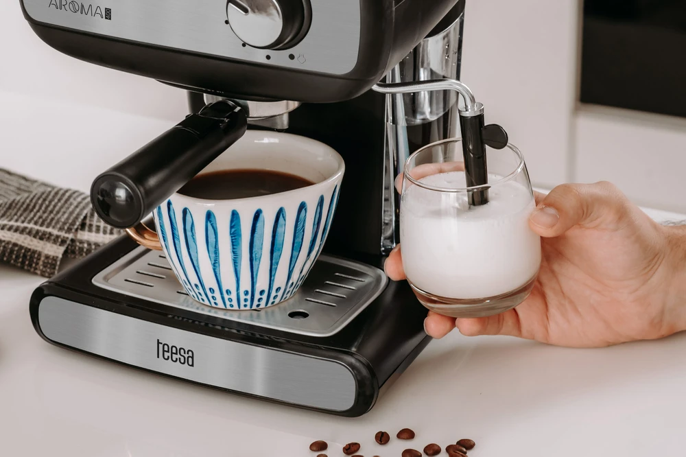 TEESA AROMA 400 filtro kavos aparatas