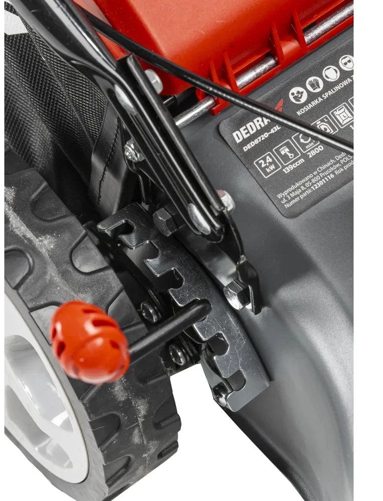 Savaeigė Benzininė vejapjovė DEDRA DED8720-43L, 2,4kW