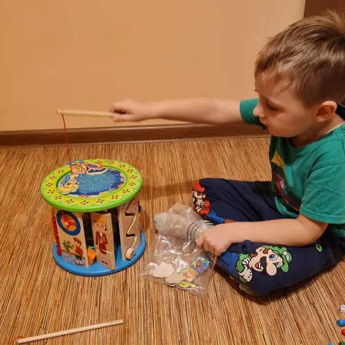 Kruzzel Medinis lavinantis kubas vaikams su daugybe funkcijų ir žaidimų 24670