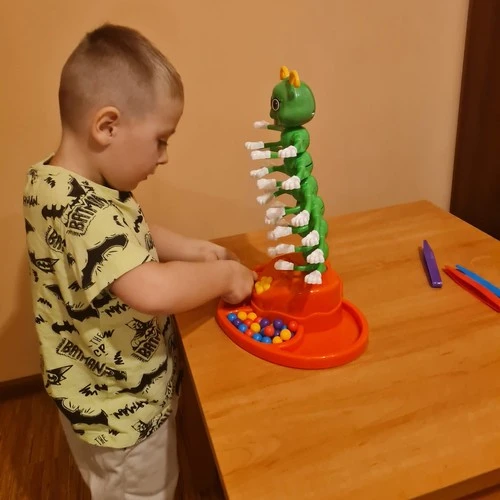 Kruzzel Arkadinis stalo žaidimas „Šokantis šimtakojis“ 24716