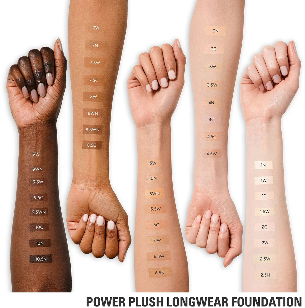 „Kylie Cosmetics“ – „Power Plush“ makiažo pagrindas – 6,5 W šiltas