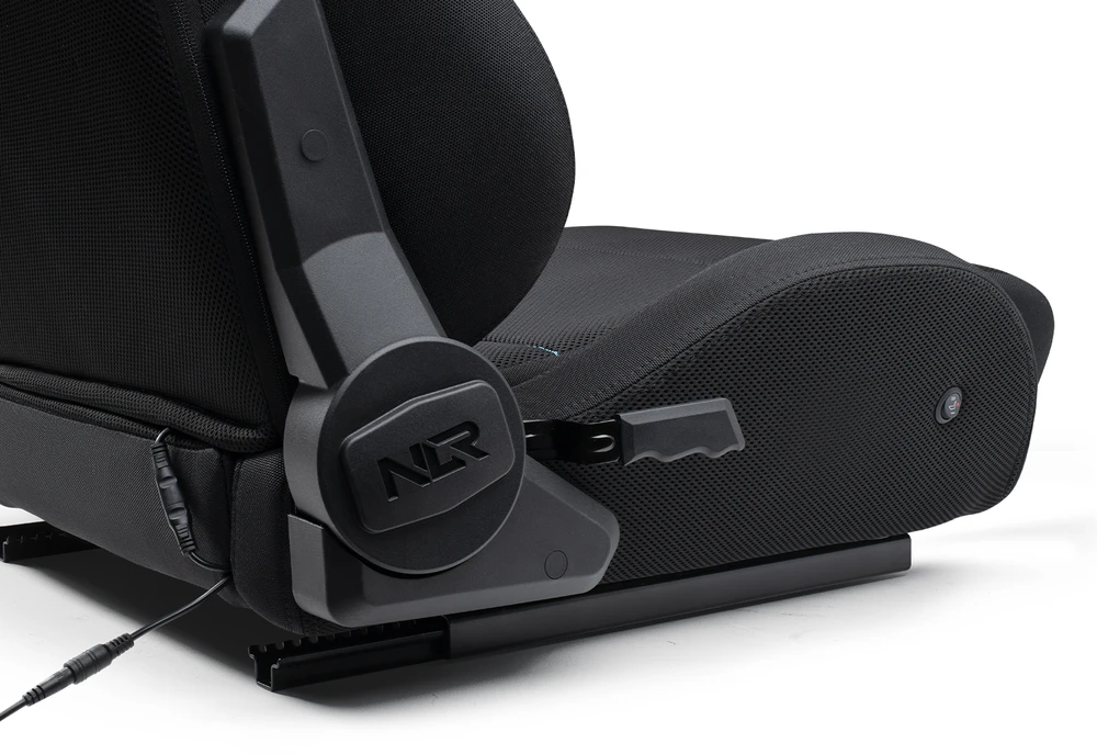 „Next Level Racing ERS3 HYPERCOOL“ simuliatorinė lenktynių sėdynė, ventiliuojama – juoda