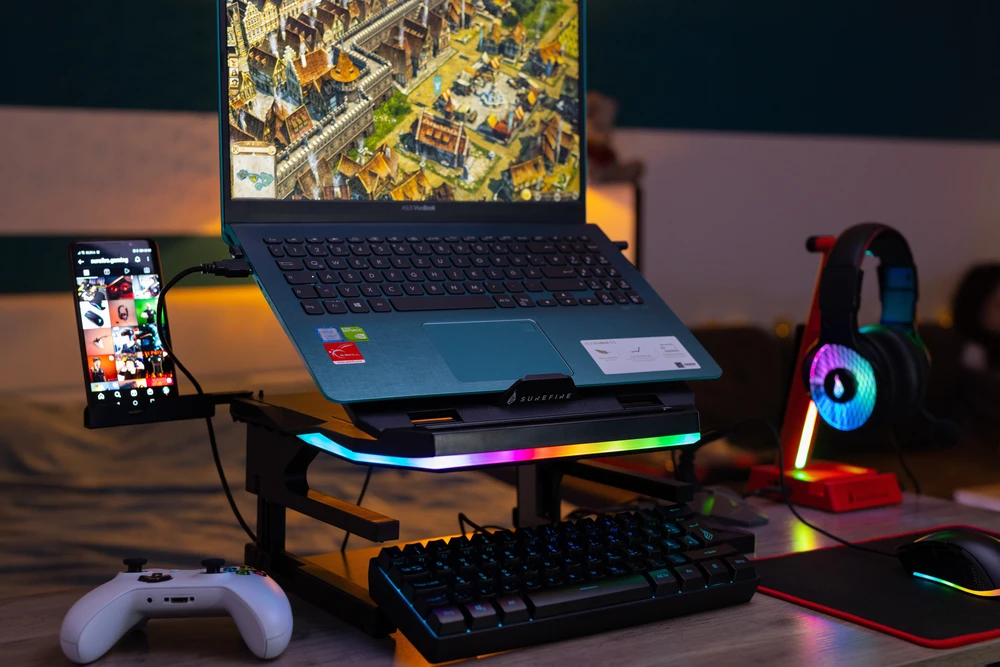Podstawka do laptopa SureFire Portus X2 Multi-Function Foldable RGB
