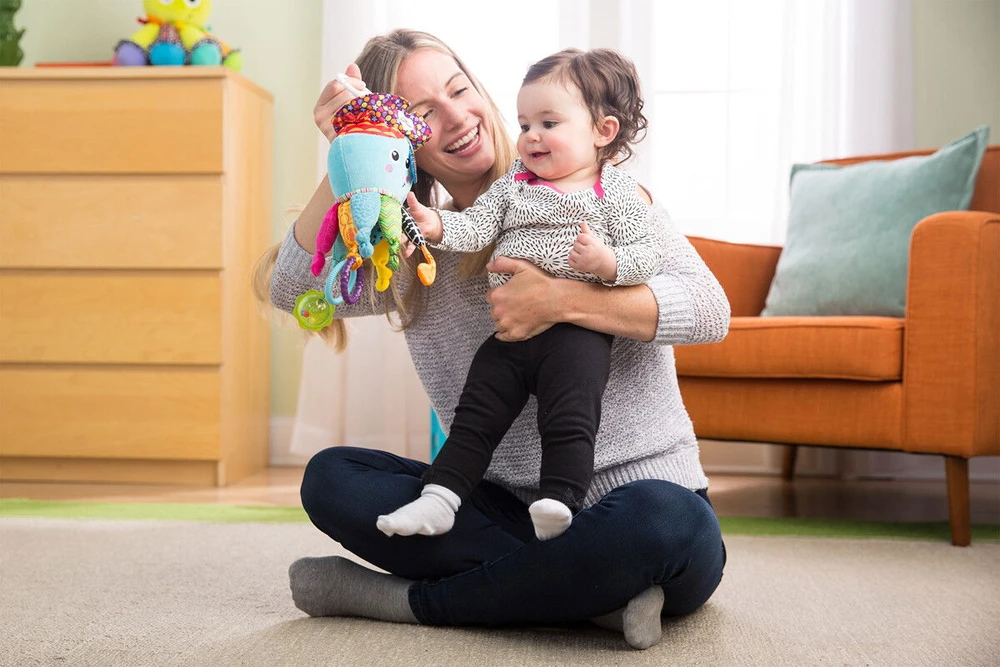 LAMAZE pakabinamas žaislas Kapitonas Kalmaras, LC27068