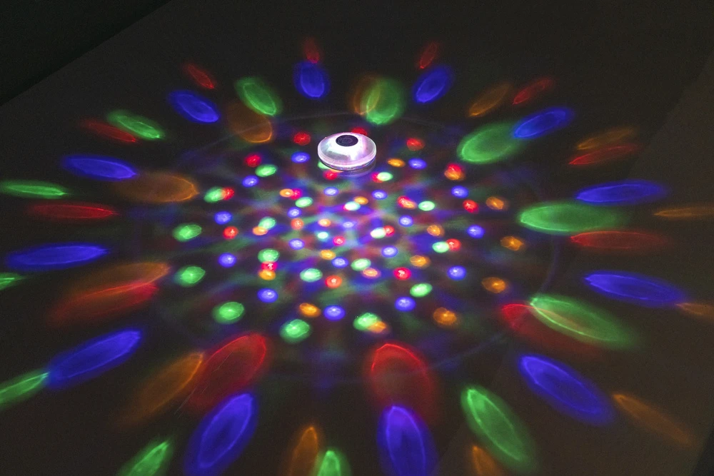 BESTWAY LED baseino apšvietimas