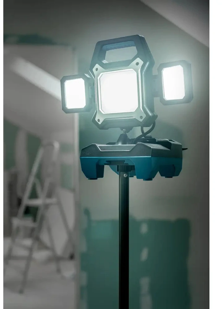 Dedra Lampa Dirbtuvių lempa 25 W 18 V 2500 lm / 45 W 4000 lm 230 V, atitinkamas laidas