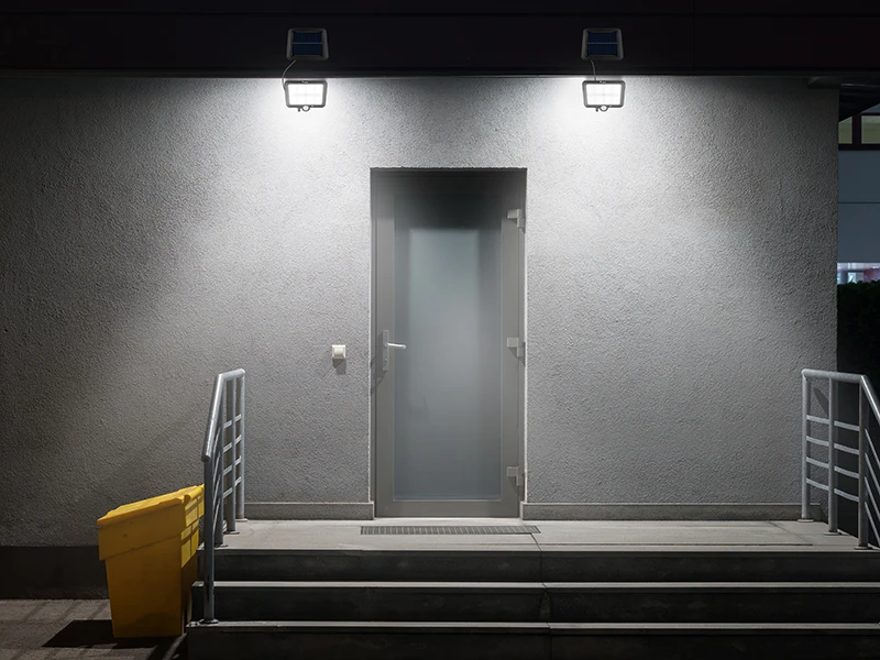 Lampa TRACER JUPITER LED saulės energija varomas šviestuvas su judesio jutikliu