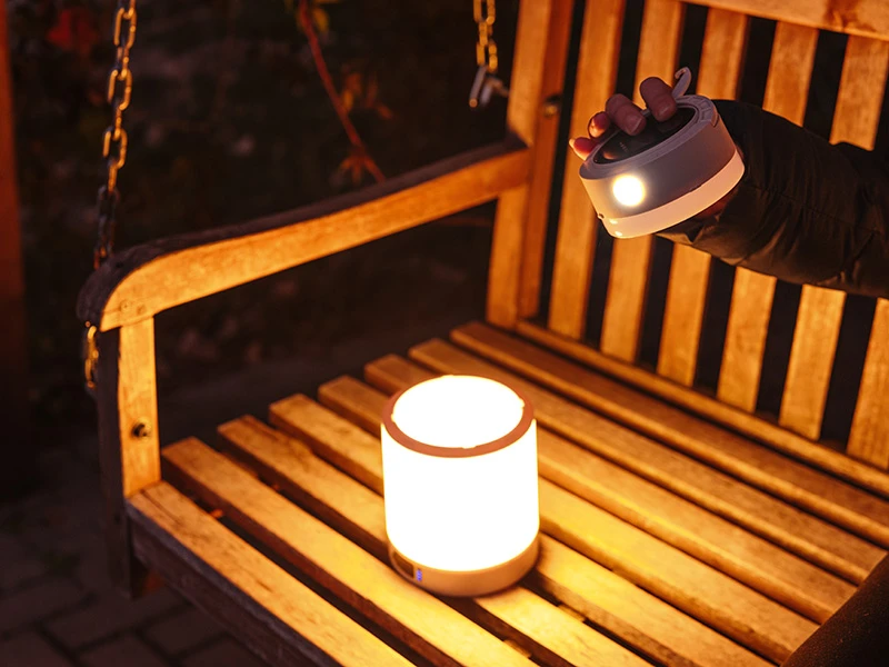 Lampa „Tracer Ulight 2-in-1“ saulės energija varomas kempingo žibintas