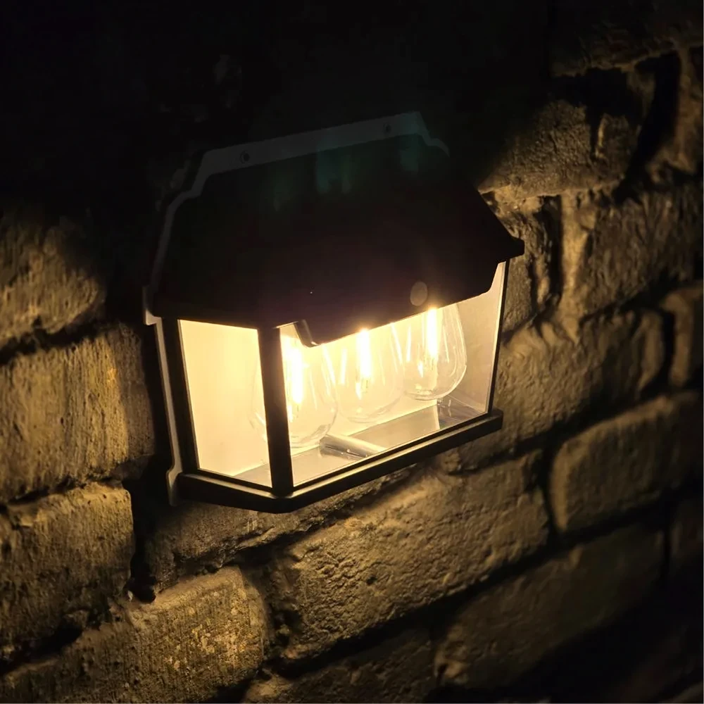 Lampa Triguba saulės energija varoma LED sodo sieninė lempa su judesio jutikliu