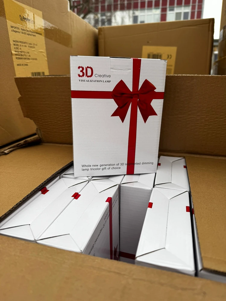 Lampka Meilės širdelių 3D iliuzijos naktinė lemputė vaikų miegamajam dovanų USB