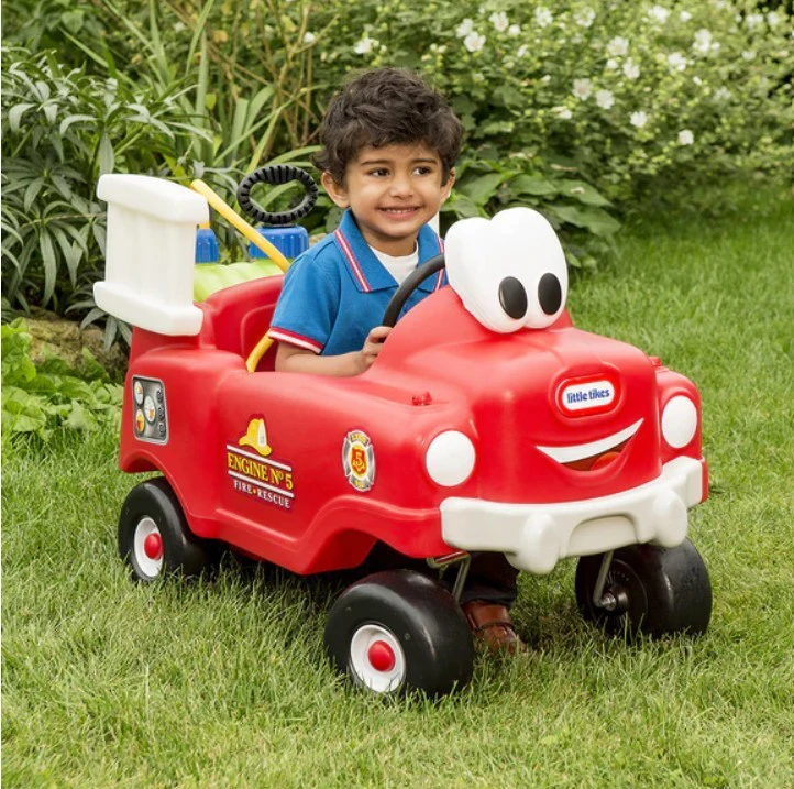Vaikiškas stumiamas gaisrinės automobilis Little Tikes su vandens pompa