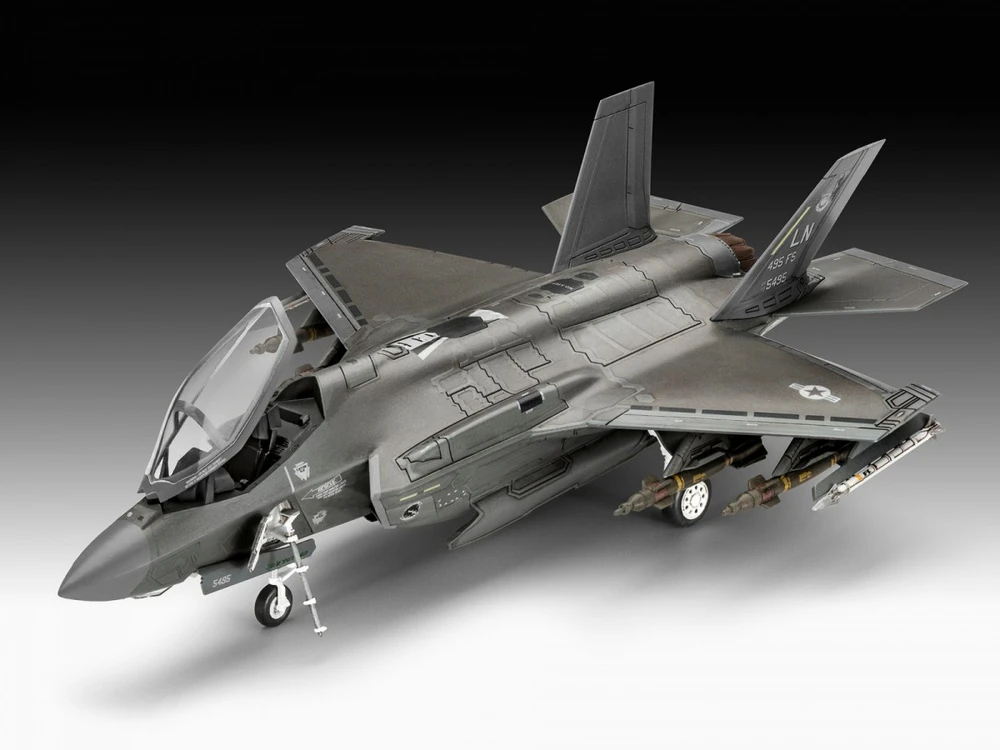Revell Lockheed Martin F-35A Lightning II plastikinis modelis 1/72