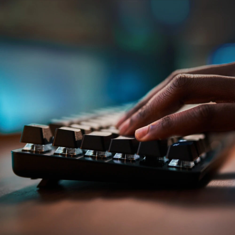 Klaviatūra Logitech G413 TKL SE - Juodas PAN NORDIC/