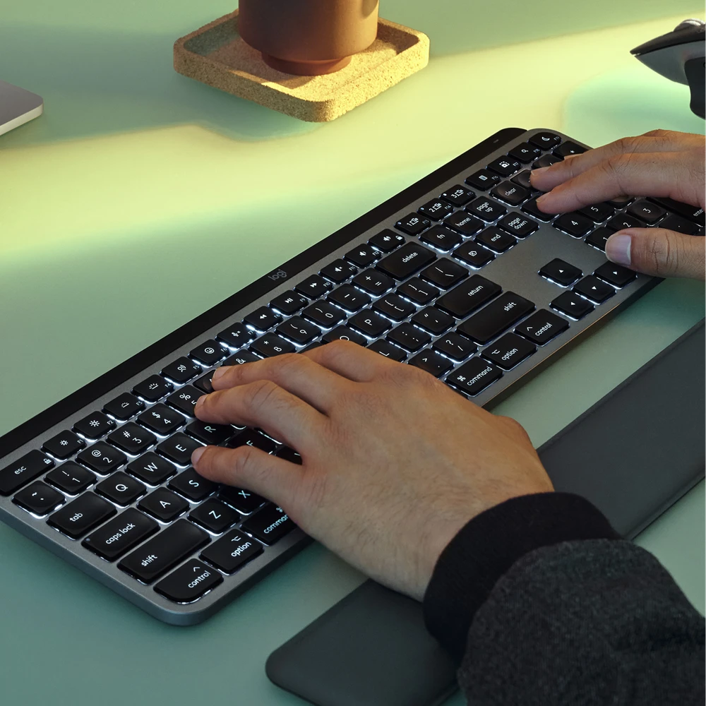 „Logitech MX Keys S“ belaidė klaviatūra su apšvietimu, skirta „Mac“ (šiaurės šalių)