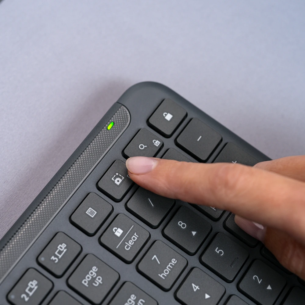 „Logitech“ – „Signature Slim“ belaidė klaviatūra K950 Nordic