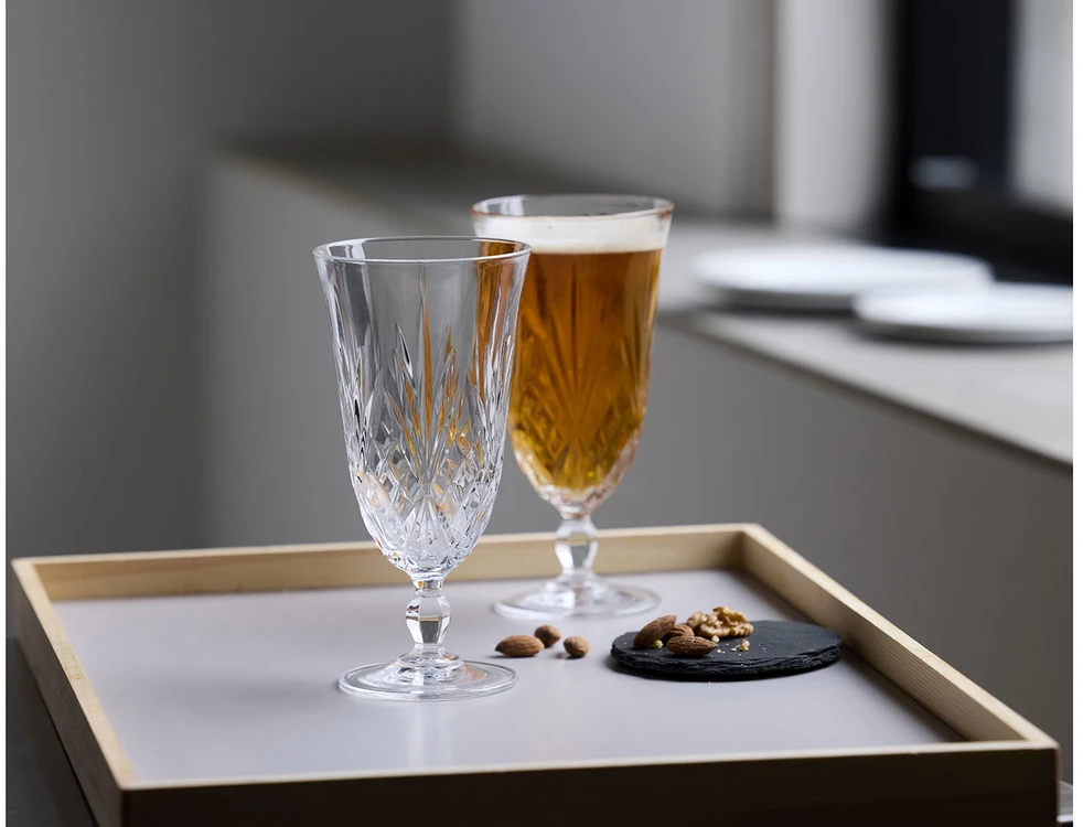 Lyngby Glas - krištolinės Melodia alaus taurės - 40 cl - 4 vnt. rinkinys