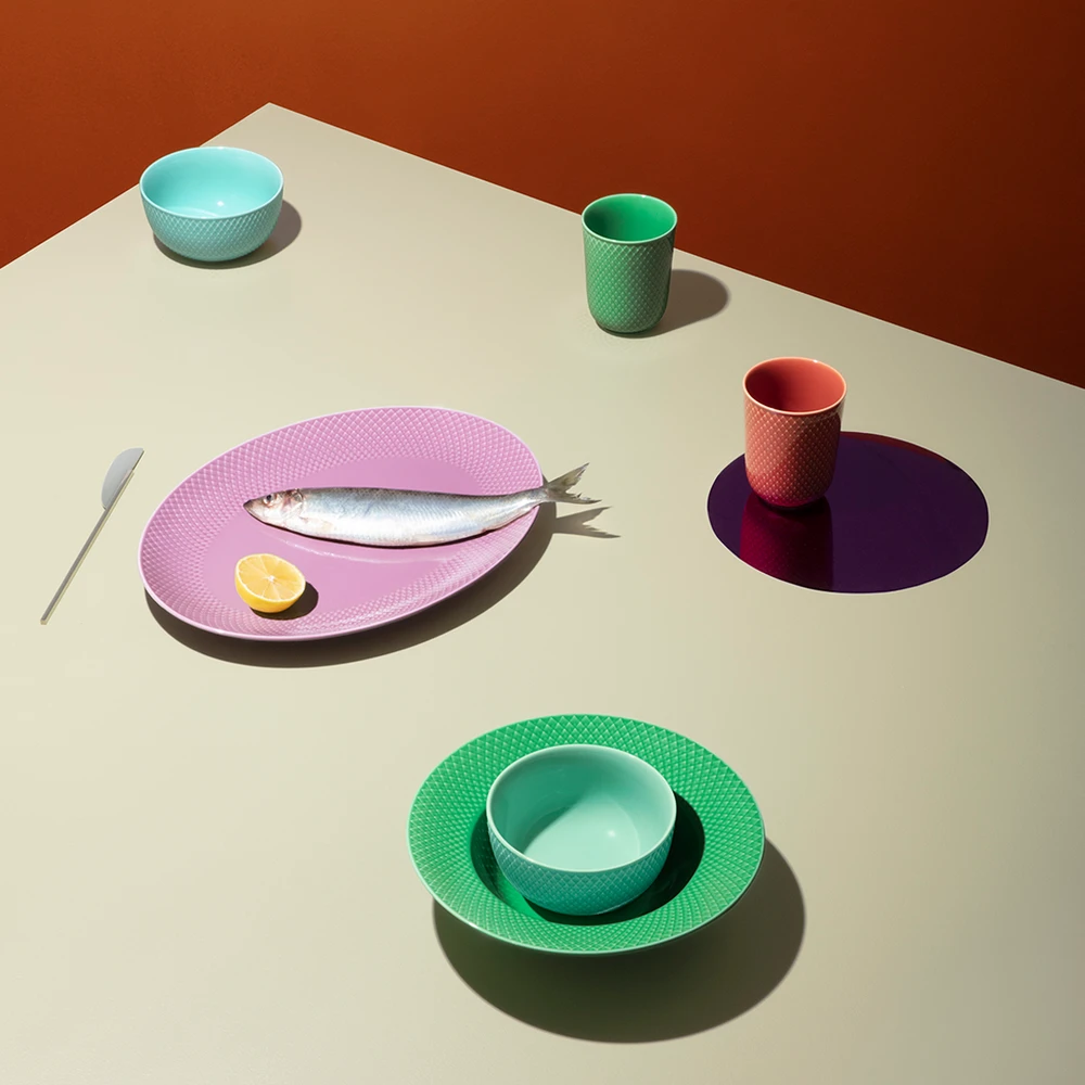 Lyngby Porcelæn - Ovalus serviravimo indas „Rhombe Color“ - 35 x 26,5 cm - violetinė