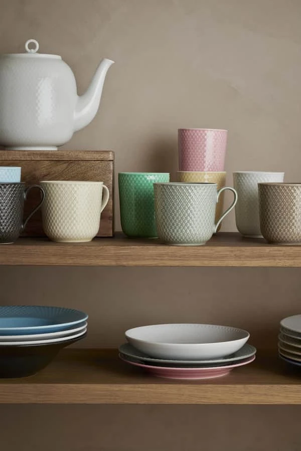Lyngby Porcelæn - Rhombe Earth puodelis su rankena - 39 cl - Skalūno spalvos