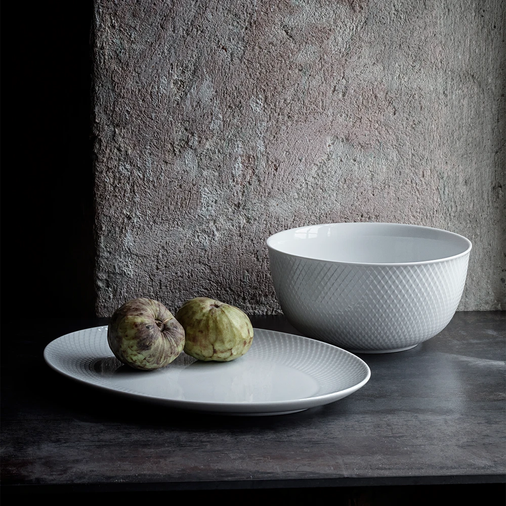 ​Lyngby Porcelæn – rombo baltas serviravimo padėklas 35x26,5 cm​