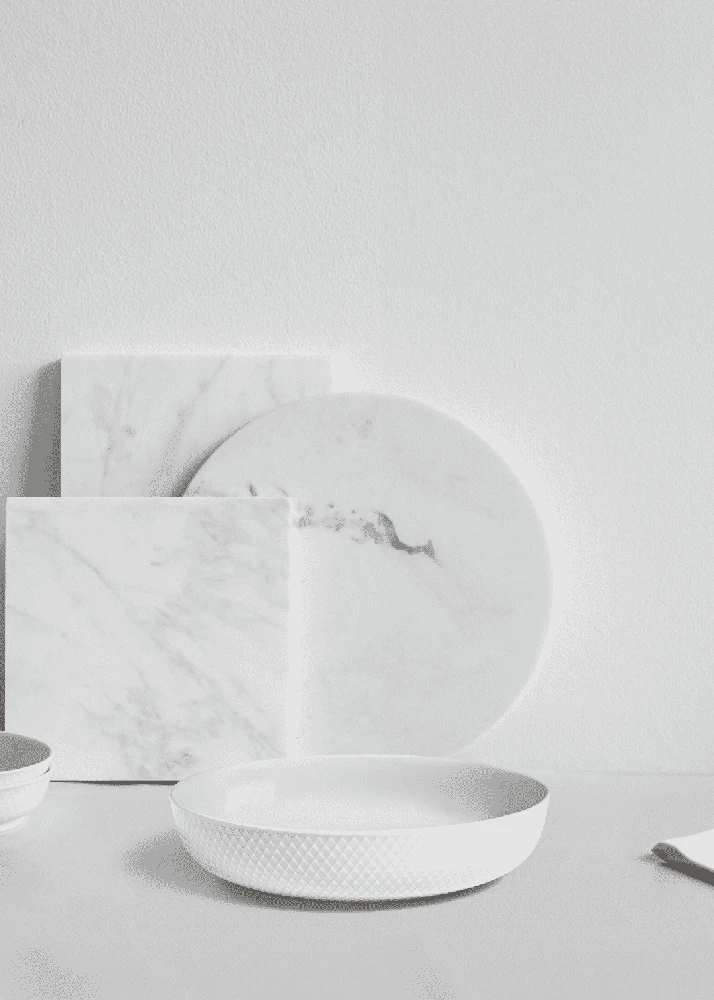 Lyngby Porcelæn – Rombo baltas serviravimo indas – Ø28,5 cm