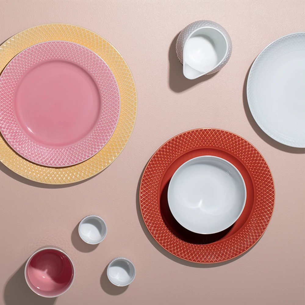 Lyngby Porcelæn – Rombo spalvos pietų lėkštė – Ø23 cm – Terakotinė