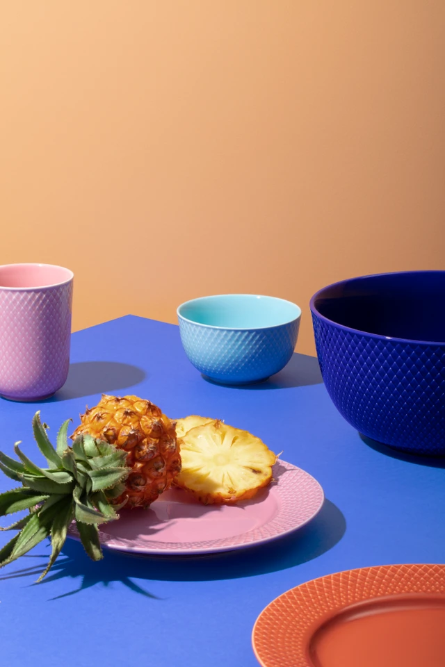 Lyngby Porcelæn – Rombo spalvos pietų lėkštė – Ø21 cm – Rosa