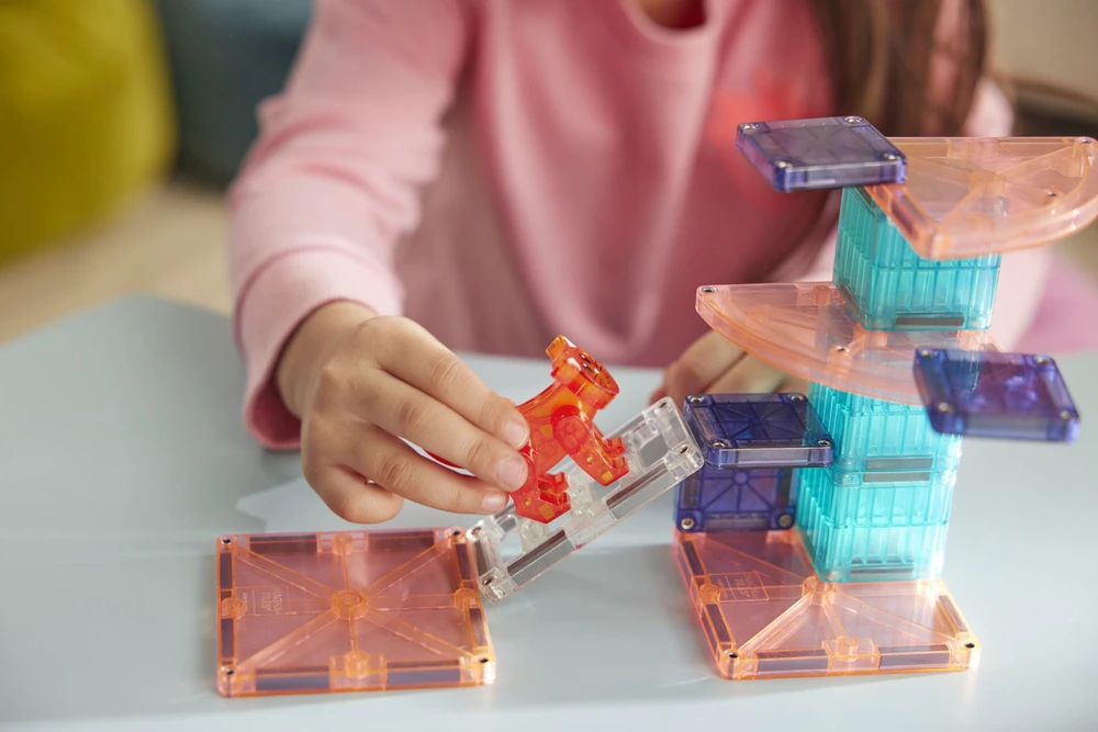 MAGNA-TILES Magnetinis konstruktorius „Kačiuko draskyklė“, 13 det.