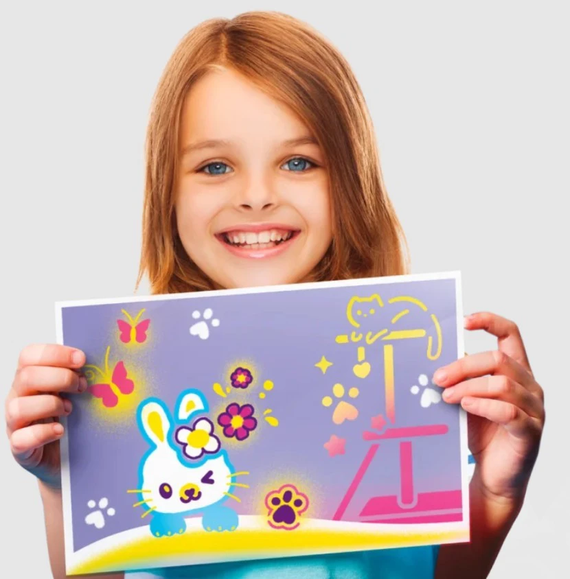 Meno projektas – kawaii plakatai – kūrybinis rinkinys su elektroniniu aerografu