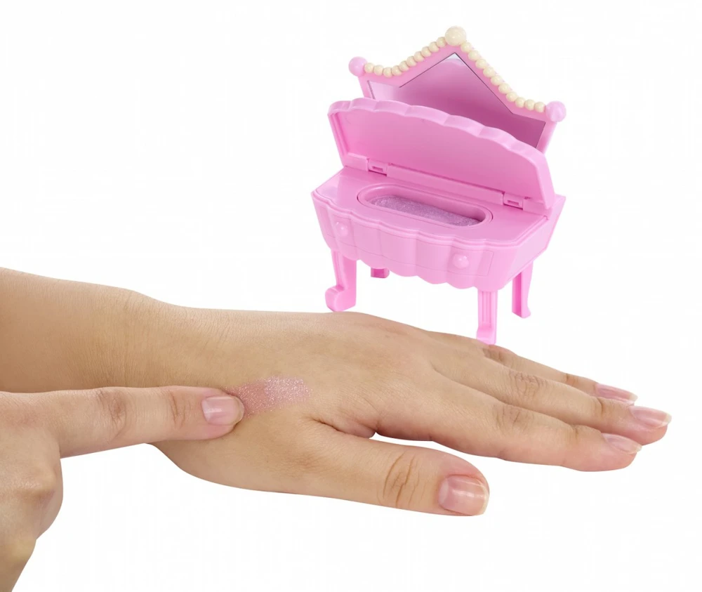 MGA Lėlė yummiland beauty bag + lip gloss cupcake