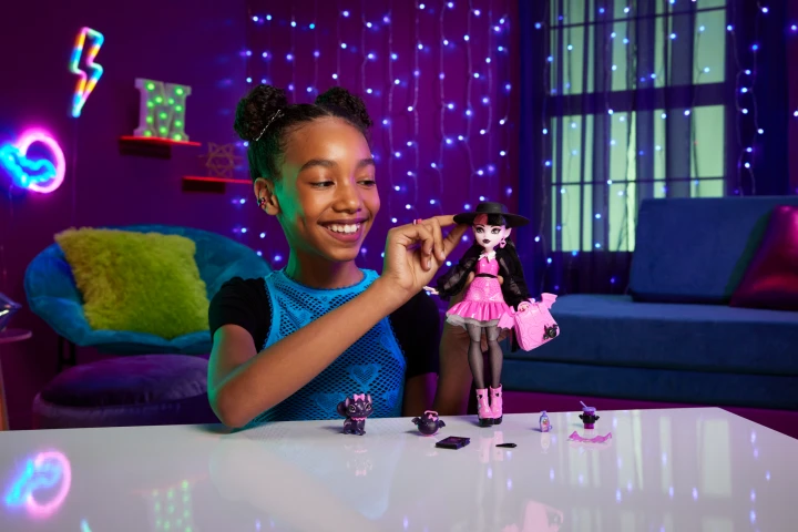 Mattel MONSTER HIGH lėlė – Drakulaura (HRP64)