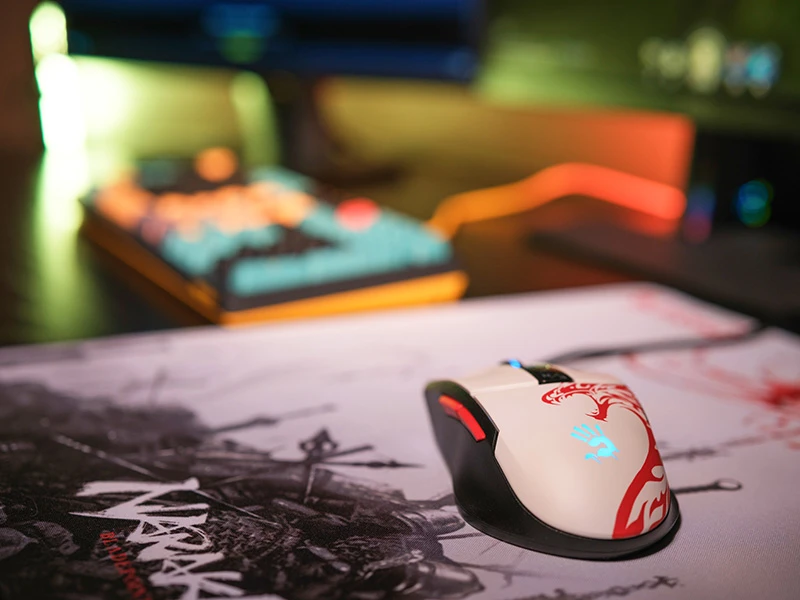 Pelė Myszka žaidimams A4Tech Bloody L65 MAX RGB su laidu 12000 dpi optinė balta