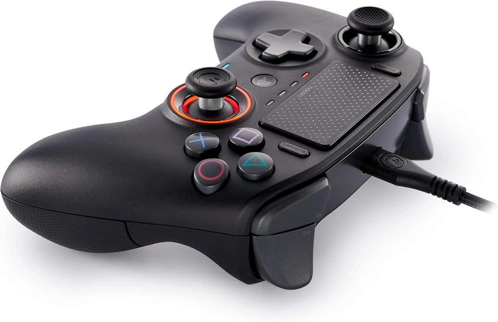 „Nacon Revolution Pro 3“ oficialus PS4 laidinis valdiklis