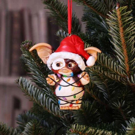 Nemesis Now Gremlinų Gizmo su fėjų girliandomis pakabinamas ornamentas