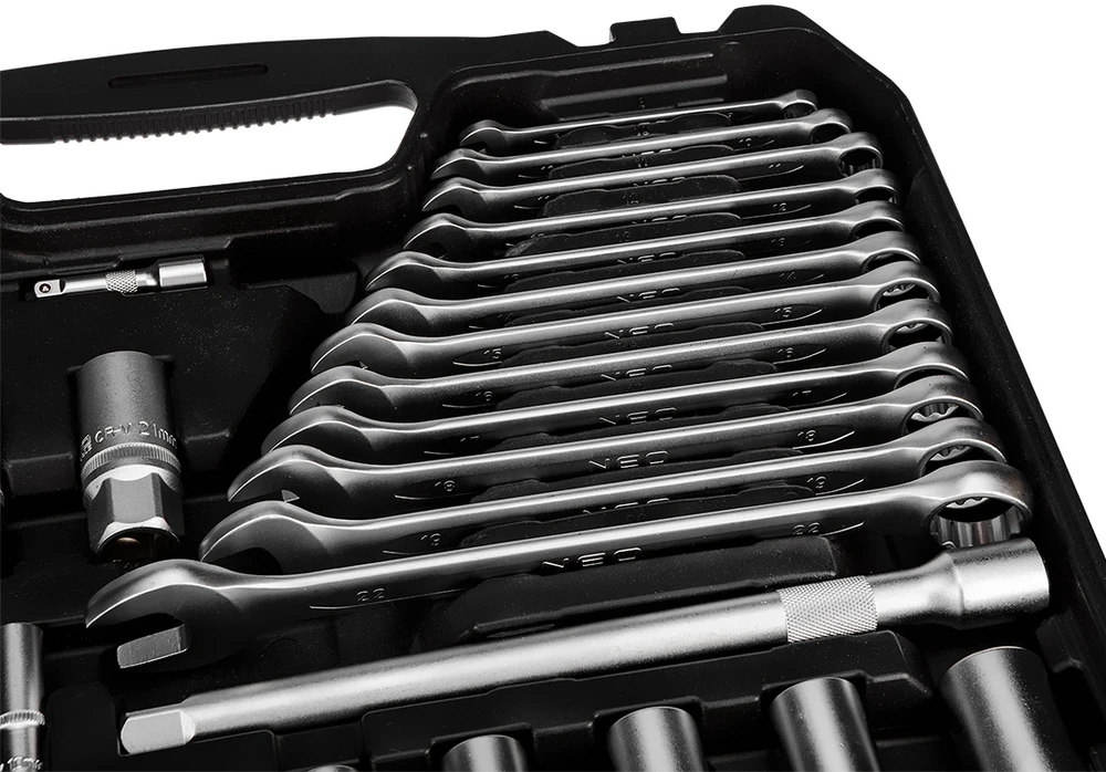 Neo Tools 220 dalių raktų rinkinys 1/2", 3/8", 1/4"