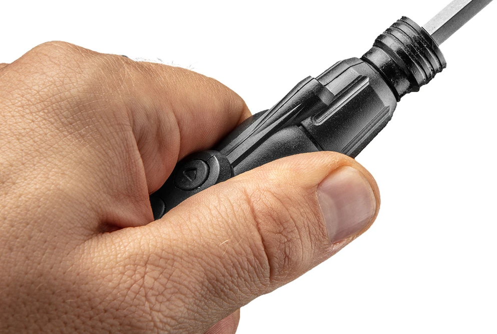 Neo Tools Wkrętak USB-C 3,6 V ličio jonų belaidis atsuktuvas, plastikinė dėžutė + priedai