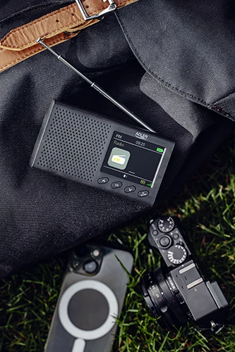 Kelioninė radija ADLER AD-1198 su laikrodžiu ir Bluetooth