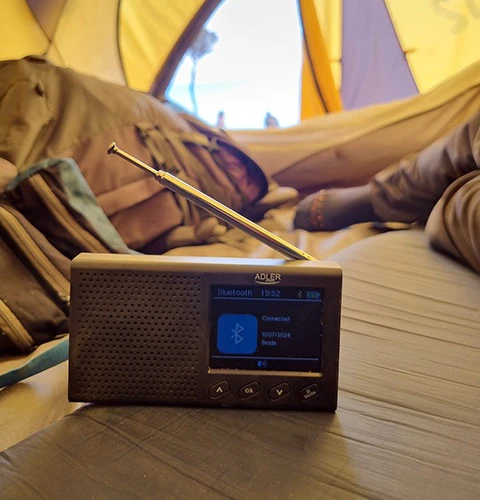 Kelioninė radija ADLER AD-1198 su laikrodžiu ir Bluetooth