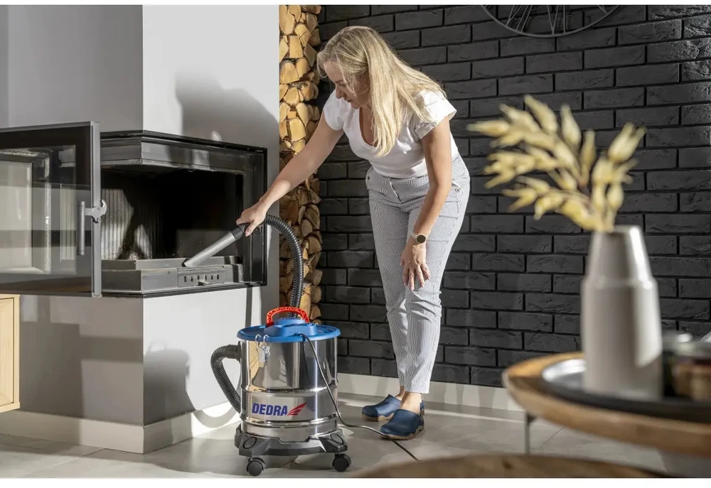 Dedra Dulkių siurblys Statybinis dulkių siurblys skaldai, pelenams, tinkui 1200 W 20 l