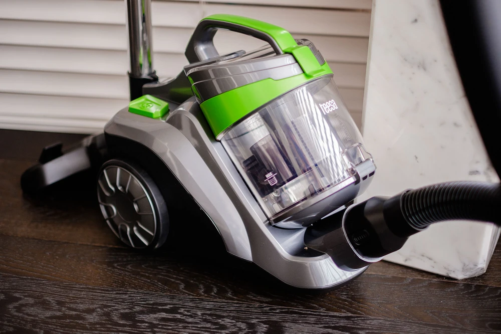 TEESA VACUUM Žalias dulkių siurblys be maišelio
