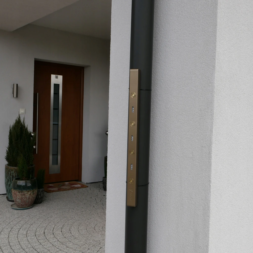 Odstaraszacz Ilgasis auksinis kiaunių ir graužikų atbaidiklis, Viano, Listwa