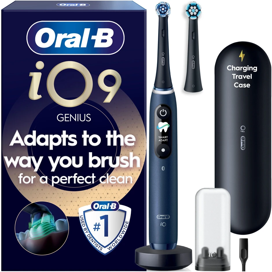 „Oral B iO9“ elektrinis dantų šepetėlis – safyro mėlynumo – 2 šepetėlių galvutės, kelioninis įkrovimo dėklas