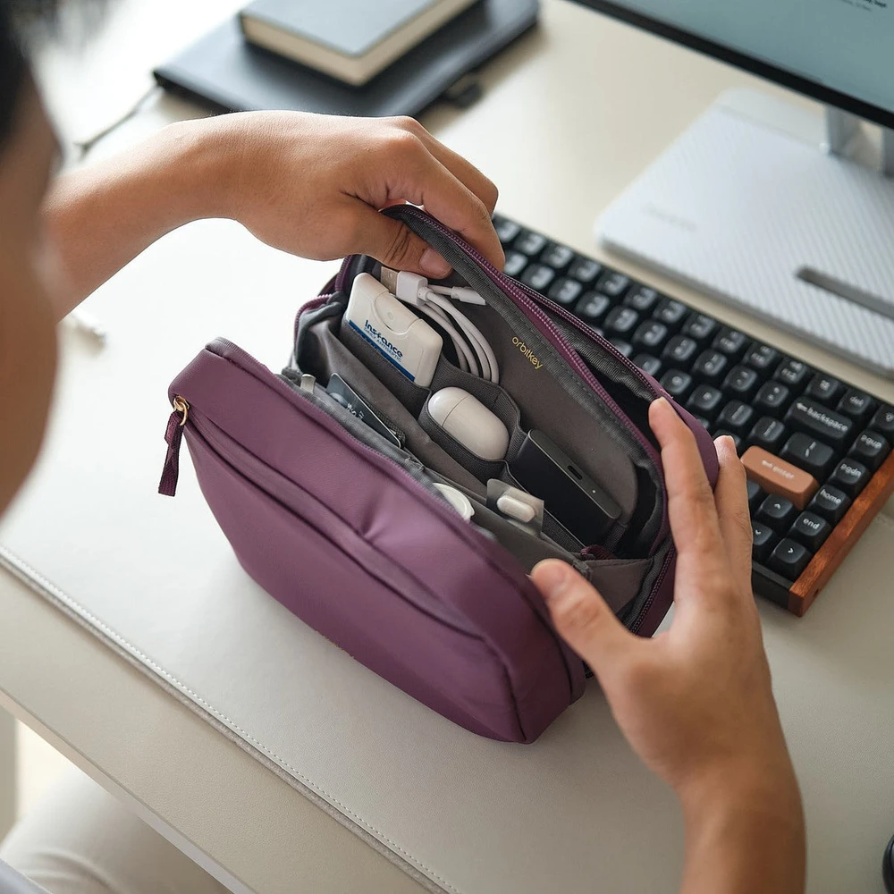 Orbitkey - 2 viename techninis dėklas - slyvų spalvos
