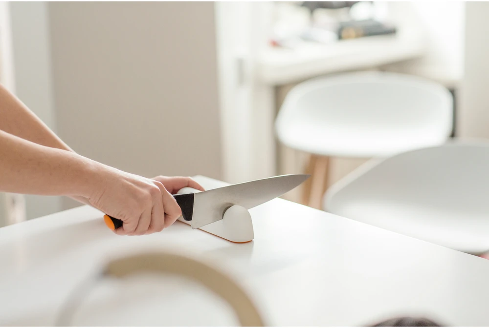 Fiskars Roll-Sharp™ galąstuvas 1014214, Baltas