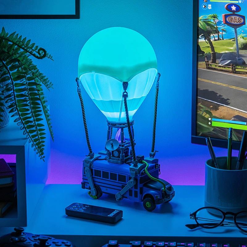 Paladone Fortnite BATTLE BUS DIORAMA lempa | 32 cm