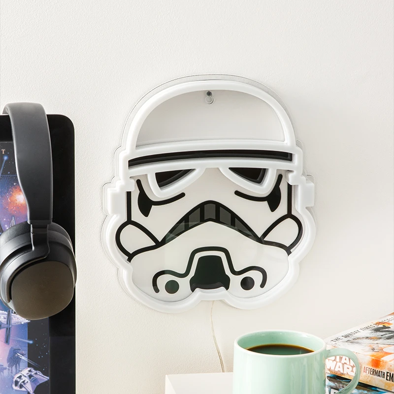 Paladone „Stormtrooper“ prie sienos tvirtinamas LED neoninis šviestuvas