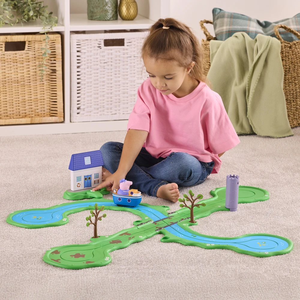 Peppa Pig Whizz Around Peppos upės žaidimų rinkinys
